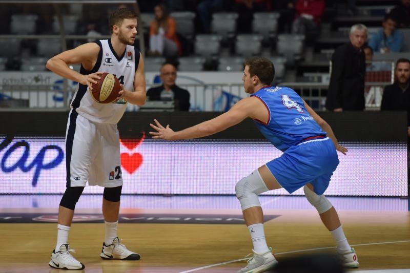 8. kolo ABA Lige, KK Zadar – KK Igokea Aleksandrovac 83-90. Photo: Dino Stanin/PIXSELL 8. kolo ABA Lige, KK Zadar – KK Igokea Aleksandrovac 83-90. Photo: Dino Stanin/PIXSELL