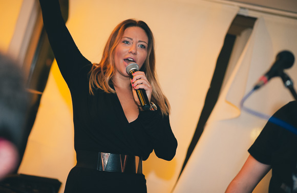 Ana Nikolić @ Hitch bar, 2.5.2015. (Foto: Ivan Toman)