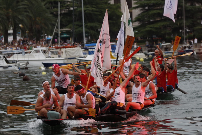 Ploce, 140810
13. Maraton ladja na Neretvi od Metkovica do Ploca.
Na slici cilj maratona u Plocama, drugoplasirana ekipa Stablina prolazi kroz cilj slijedi ih Bacina
Foto: Ivo Ravlic / CROPIX