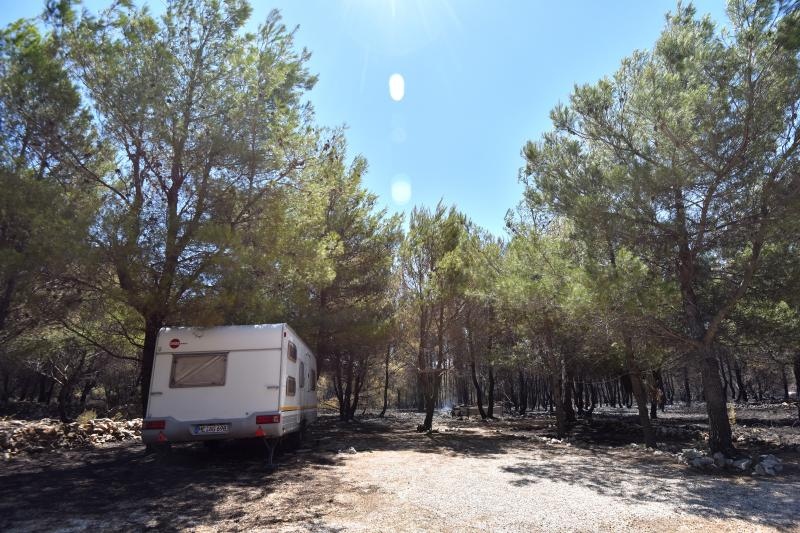 Vir: Požar u Lozicama u potpunosti ugašen Vir: Požar u Lozicama u potpunosti ugašen