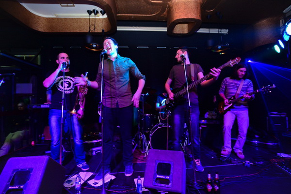 Mjesni Odbor u Maraschino Baru. Foto: Iva Perinčić Mjesni Odbor u Maraschino Baru. Foto: Iva Perinčić