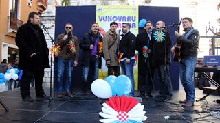 Vukovaru ZaDar na Narodnom trgu, foto: Iva Perinčić Vukovaru ZaDar na Narodnom trgu, foto: Iva Perinčić