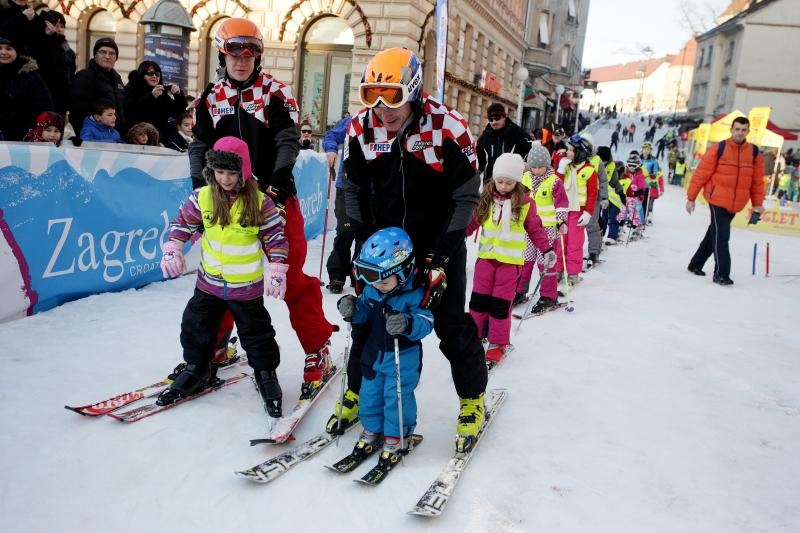 FIS World Snow Day za klince u društvu s Ivicom Kostelićem FIS World Snow Day za klince u društvu s Ivicom Kostelićem