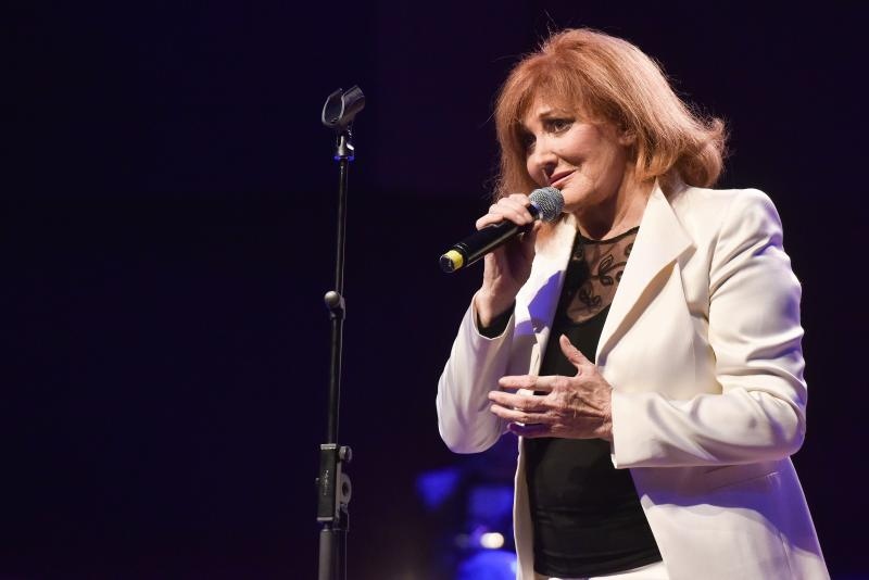 KD Lisinski: Prijatelji i Kemo – Hiljade pahulja bijelih KD Lisinski: Prijatelji i Kemo – Hiljade pahulja bijelih