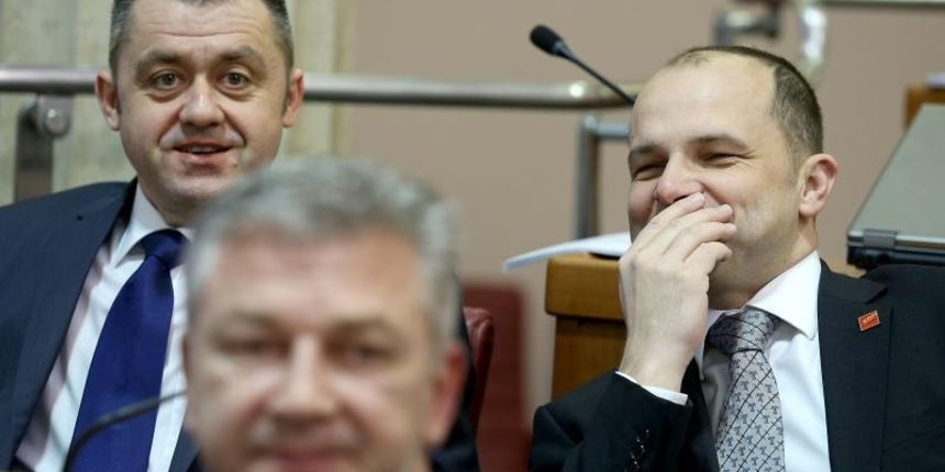 Danasnji nastavak 2. sjednice Sabora RH poceo je stankom zbog rasprave o rastu BDP koju je zatrazio klub zastupnika SDP-a. Igor Dragovan; Sinisa Hajdas Doncic Photo: Patrik Macek/PIXSELL