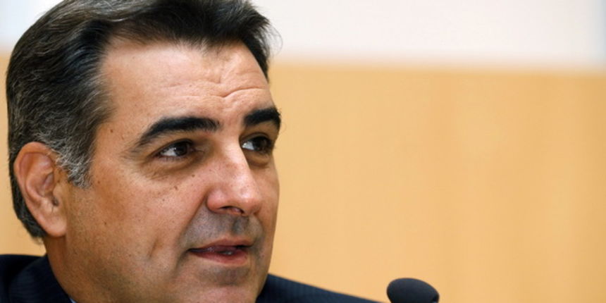 Sibenik, 160909.
Gradska knjiznica Juraj Sizgoric.
Presjednik Hrvatske Gospodarske Komore (HGK) i presjednicki kandidat Nadan Vidosevic na sjednici Gospodarskog vijeca zupanijske komore u Sibeniku u obracanju poduzetnicima.
Foto: Niksa Stipanicev / CROPI Sibenik, 160909.
Gradska knjiznica Juraj Sizgoric.
Presjednik Hrvatske Gospodarske Komore (HGK) i presjednicki kandidat Nadan Vidosevic na sjednici Gospodarskog vijeca zupanijske komore u Sibeniku u obracanju poduzetnicima.
Foto: Niksa Stipanicev / CROPI