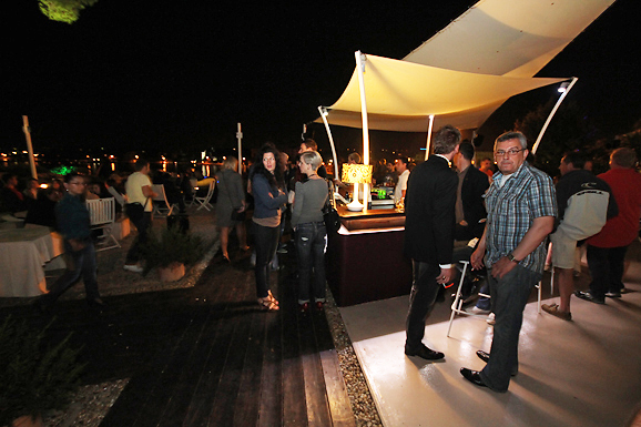 Image 953309 (auto) Image 953309 (auto)