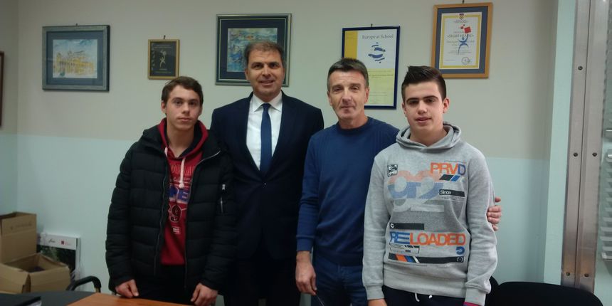 EVN nastavlja stipendirati učenike Strukovne škole Vice Vlatkovića EVN nastavlja stipendirati učenike Strukovne škole Vice Vlatkovića