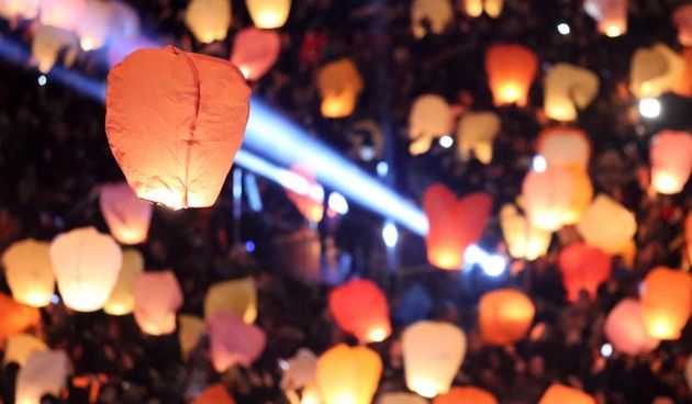 Na tržnici Dolac održan je peti performans Kapulica & Lampioni.  Foto: PIXSELL