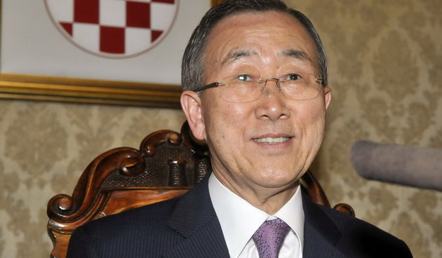 Zagreb, 200712.
Starogradska vijecnica, ulica sv. Cirila i Metoda.
Glavni tajnik Ujedinjenih naroda Ban Ki-moon stigao je u trodnevni posjet Hrvatskoj. Ban je doputovao u pratnji izaslanstva UN-a koje se sastoji i od zamjenika Glavnog tajnika za politicka