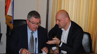 Ministar Tolušić potpisao ugovore za sanaciju šteta od poplave Ministar Tolušić potpisao ugovore za sanaciju šteta od poplave