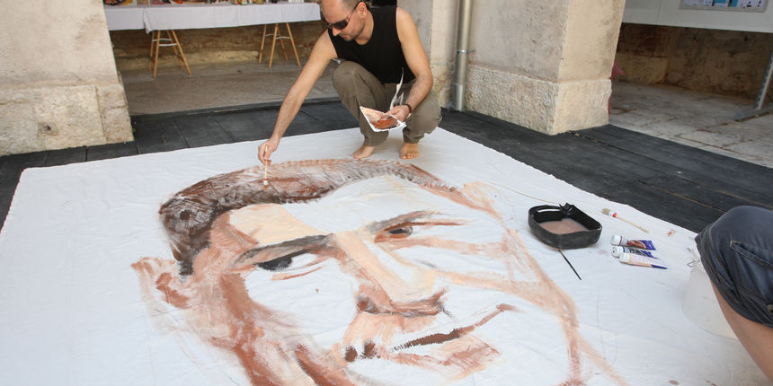 Oslikavanje platna s likom Gotovine(Foto:Foto: Andrija Lucic / CROPIX ) Oslikavanje platna s likom Gotovine(Foto:Foto: Andrija Lucic / CROPIX )