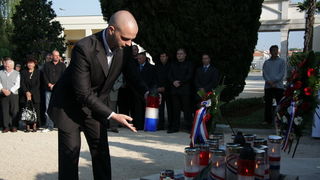 Image 1054211 (auto)