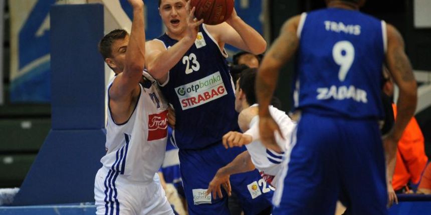 Image 727489 (auto) Image 727489 (auto)