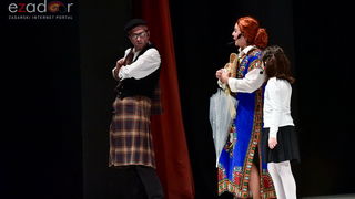 Predstava “Odgojoj” Plesne udruge Gesta u HNK Zadar