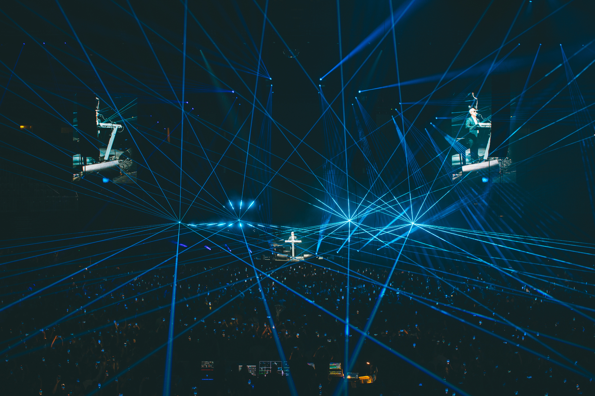 Trijumfalni koncert Saše Matića u rasprodanoj Areni Zagreb Trijumfalni koncert Saše Matića u rasprodanoj Areni Zagreb