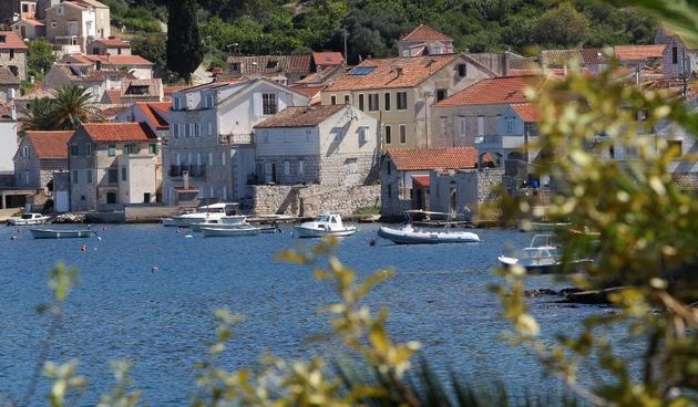 Pogled na grad i njegove gradjane u svakodnevnim aktivnostima. Photo: Boris Scitar/Vecernji list/PIXSELL