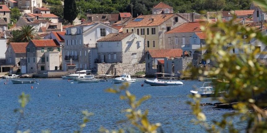 Pogled na grad i njegove gradjane u svakodnevnim aktivnostima. Photo: Boris Scitar/Vecernji list/PIXSELL Pogled na grad i njegove gradjane u svakodnevnim aktivnostima. Photo: Boris Scitar/Vecernji list/PIXSELL