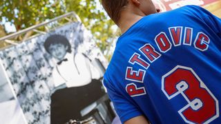 Druženje s košakašima povodom 60. rođendana Dražena Petrovića Druženje s košakašima povodom 60. rođendana Dražena Petrovića