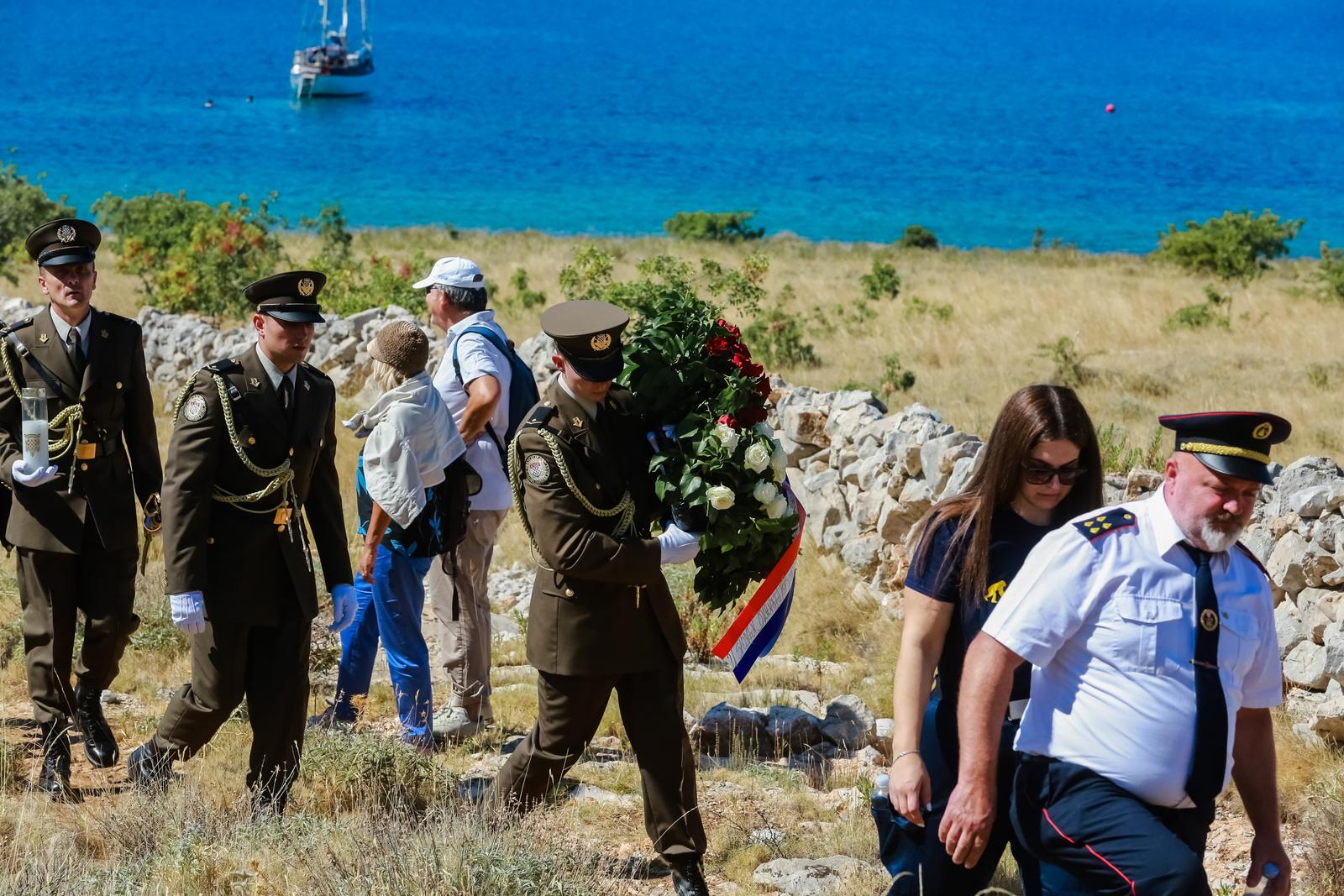 Obilježena 15. obljetnica od vatrogasne tragedije na Kornatima Obilježena 15. obljetnica od vatrogasne tragedije na Kornatima