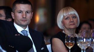 Zagreb, 161110.
U hotelu Westin odrzan je 20. susret CROMA 2010, na kojm su dodijeljene nagrade za najbolje menadzere i poduzetnike u ovoj godini. Dodijeljeno je 14 nagrada i plaketa.
Na slici: Ante Todoric i Ljerka Puljic.
Foto: Neja Markicevic / CROPIX Zagreb, 161110.
U hotelu Westin odrzan je 20. susret CROMA 2010, na kojm su dodijeljene nagrade za najbolje menadzere i poduzetnike u ovoj godini. Dodijeljeno je 14 nagrada i plaketa.
Na slici: Ante Todoric i Ljerka Puljic.
Foto: Neja Markicevic / CROPIX