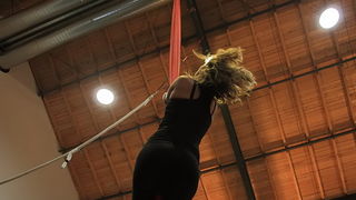 Arsenal: Xiomara Circo Art – ples na svili, Foto: Roberto Lerga Arsenal: Xiomara Circo Art – ples na svili, Foto: Roberto Lerga