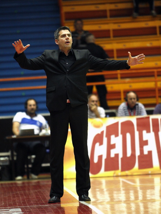 Zagreb, 220513
Dvorana II Doma sportova.
Kosarkaska utakmica pulufinale doigravanja za prvaka Hrvatske (2 utakmica) Cedevita – Zadar.
Na slici: Ante Nazor trener Zadra.
Foto: Nenad Dugi / CROPIX Zagreb, 220513
Dvorana II Doma sportova.
Kosarkaska utakmica pulufinale doigravanja za prvaka Hrvatske (2 utakmica) Cedevita – Zadar.
Na slici: Ante Nazor trener Zadra.
Foto: Nenad Dugi / CROPIX