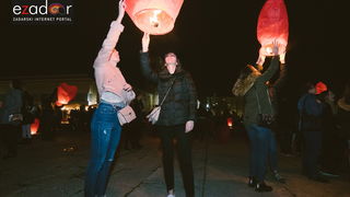 Humanitarni svjetlosni spektakl “Zaželi ljubav 2018.” @ Forum