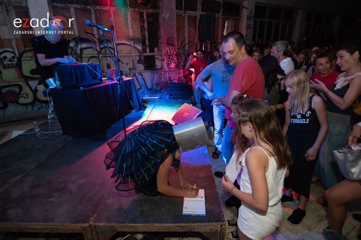 KvartArt 2018.: Art buvljak & koncert Nipplepeoplea