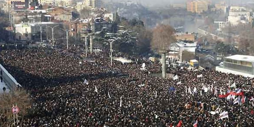 Prosvjedi – Gruzija (Foto: bbc.co.uk) Prosvjedi – Gruzija (Foto: bbc.co.uk)