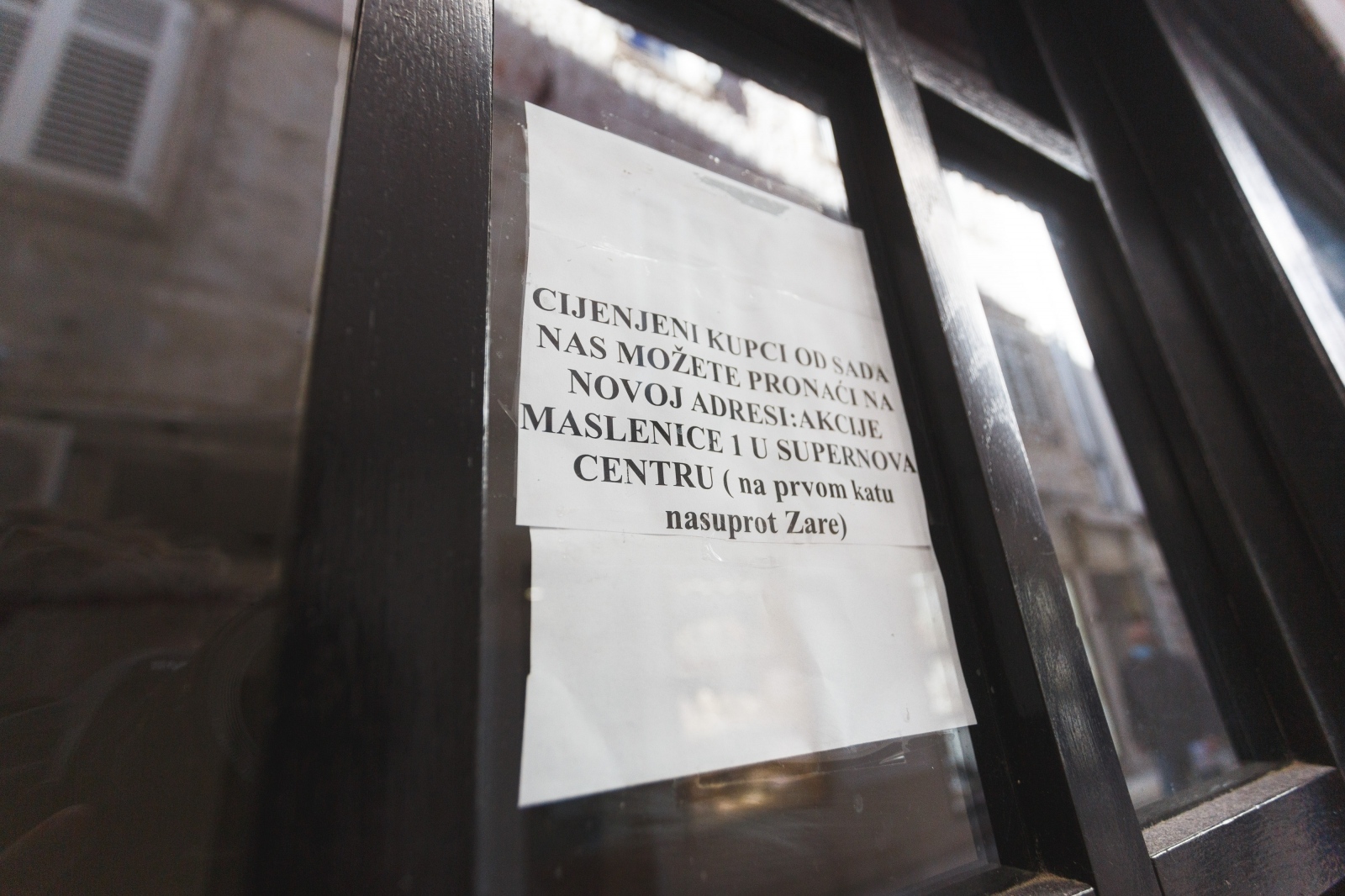 Zatvorene butige i poluprazan zadarski Poluotok Zatvorene butige i poluprazan zadarski Poluotok