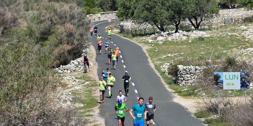 Međunarodni polumaraton Lun Novalja Međunarodni polumaraton Lun Novalja