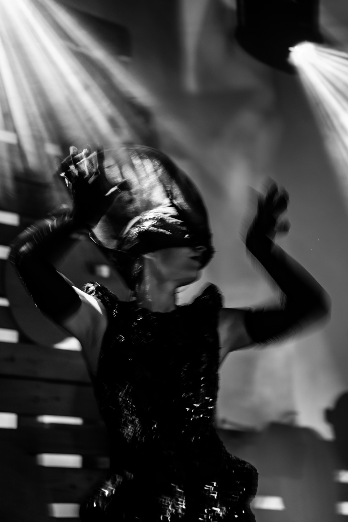 Nipplepeople @ Advent u Zadru – Božićni gramofon na Pijaci