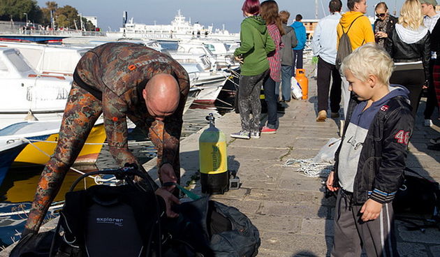 Ronilacki klub Sv. Roko – čišćenje, uvala Jazine, foto: Leo Banić