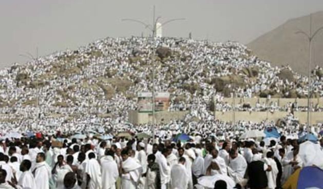 Hadž na gori Arafat (Foto: halalharam.info)