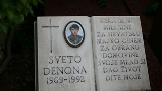 Udruga specijalaca domovinskog rata “Poskoci” Zadar obilježila je 20. obljetnicu pogiblje Svete Denona, pripadnika Specijalne jedinice “Poskoci” Zadar.