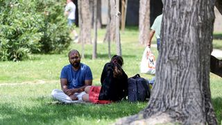 Sunčana nedjelja: Domaći i turisti na ulicama grada Sunčana nedjelja: Domaći i turisti na ulicama grada