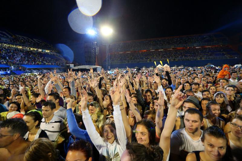 13.08.2013., Zagreb – Britanski pjevac Robbie Williams odrzao je koncert na maksimirskom stadionu u sklopu turneje Take the crown. Photo: Petar Glebov/Pixsell 13.08.2013., Zagreb – Britanski pjevac Robbie Williams odrzao je koncert na maksimirskom stadionu u sklopu turneje Take the crown. Photo: Petar Glebov/Pixsell