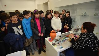 zadar; 9 ozujka 2016 – radionica recikliranja stakla – muzej antickog stakla zadar; 9 ozujka 2016 – radionica recikliranja stakla – muzej antickog stakla