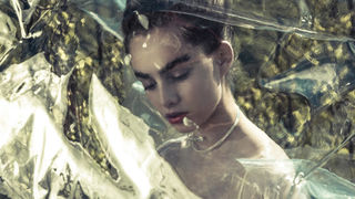 “Out of space”: Boudoir modna priča “Out of space”: Boudoir modna priča