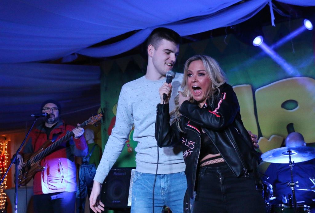 Virske maškare: Maja Šuput zapalila ledenu virsku večer Virske maškare: Maja Šuput zapalila ledenu virsku večer