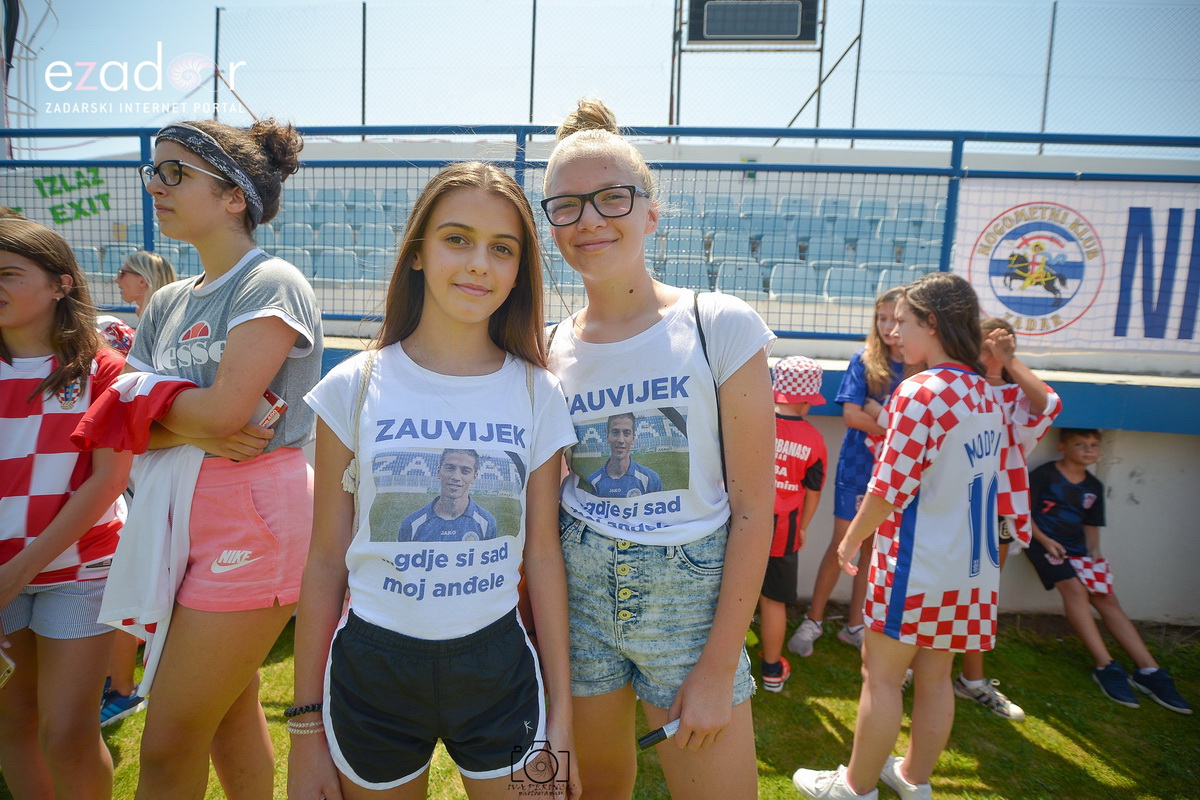 Zadarska vatrena četvorka na Stanovima se družila s mladim zadarskim nogometašima Zadarska vatrena četvorka na Stanovima se družila s mladim zadarskim nogometašima