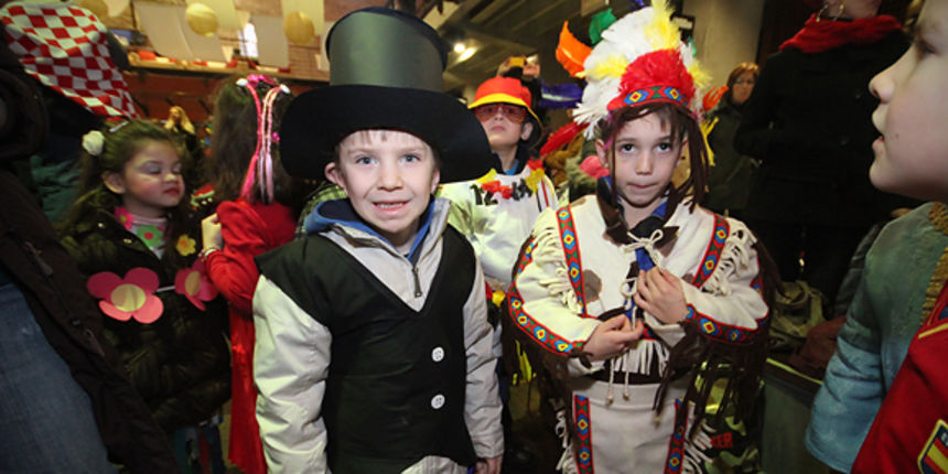 Karnevalić Radija 057 (foto:Saša Čuka) Karnevalić Radija 057 (foto:Saša Čuka)