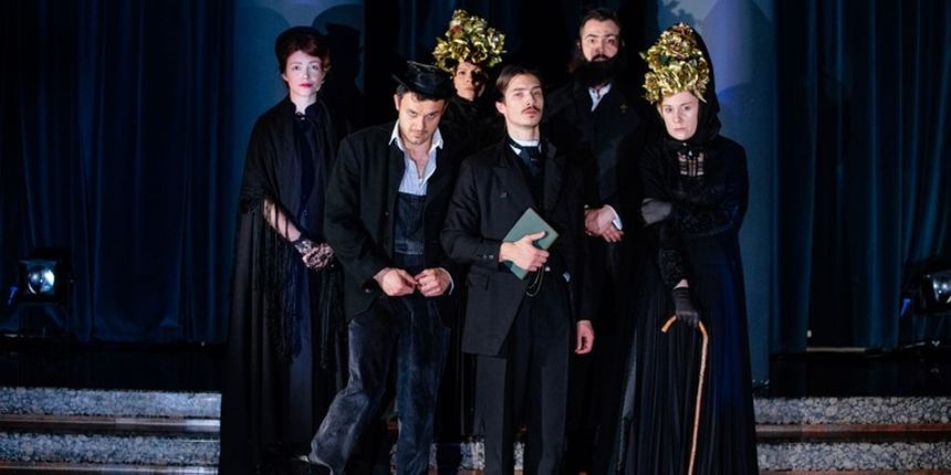 Tesla Anonimus, Gavella Tesla Anonimus, Gavella