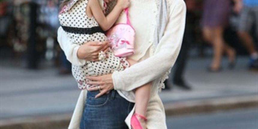 Najmlađa žrtva mode: Odjeća Suri Cruise vrijedi gotovo 16 milijuna kuna (Index.hr)