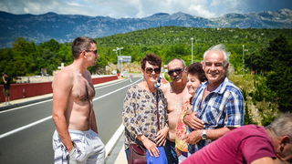 Mario Možnik i njegovi kolege sportaši otvorili su sezonu Bungee Jumpinga sa starog Masleničkom mosta