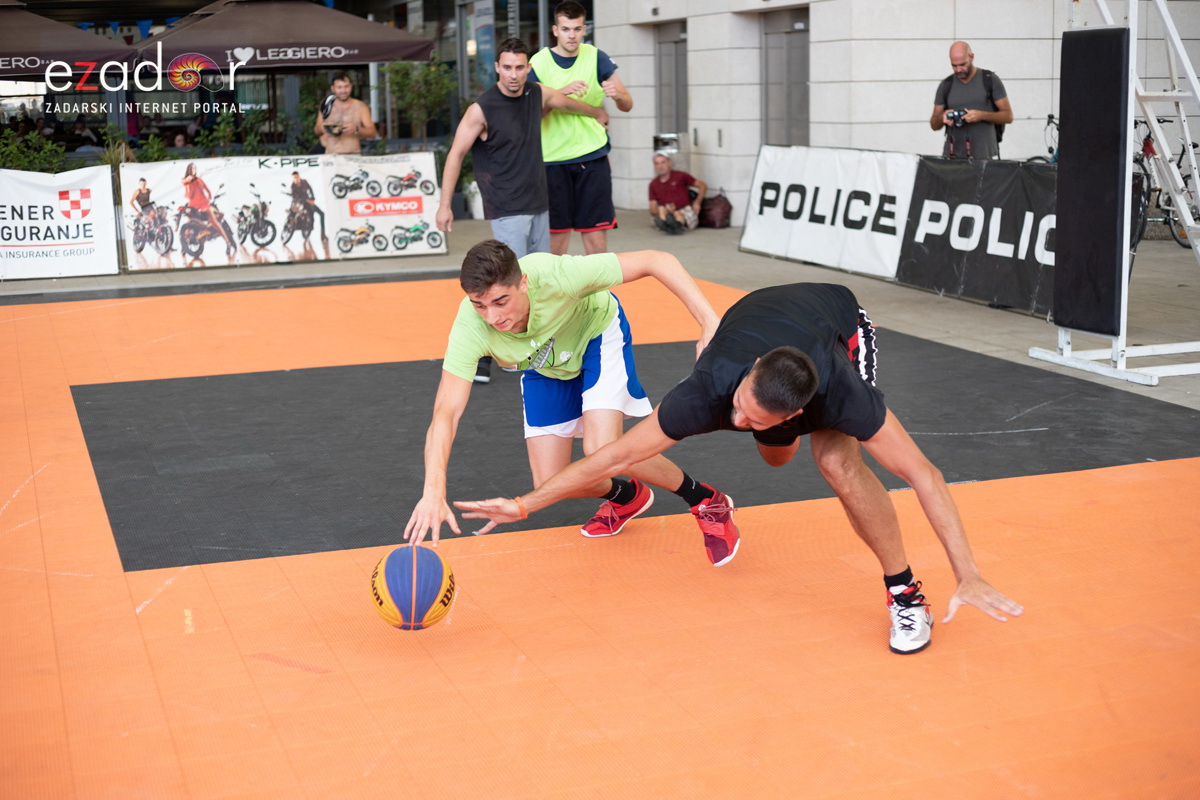 3×3 Basket Tour @ City Galleria