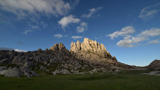 Velebitska katedrala – Tulove grede. Foto: Vinko Pešić Velebitska katedrala – Tulove grede. Foto: Vinko Pešić