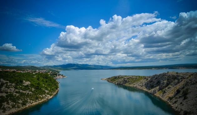 Mario Možnik i njegovi kolege sportaši otvorili su sezonu Bungee Jumpinga sa starog Masleničkom mosta