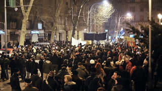 Zagreb, 040311.
Ilica.
Peti po redu, protuvladin prosvjed tzv. facebook grupe.
Na fotografiji: Prosvjednici na Trgu zrtava fasizma idu prema sredisnjici HDZ-a.
Foto: Boris Kovacev / CROPIX Zagreb, 040311.
Ilica.
Peti po redu, protuvladin prosvjed tzv. facebook grupe.
Na fotografiji: Prosvjednici na Trgu zrtava fasizma idu prema sredisnjici HDZ-a.
Foto: Boris Kovacev / CROPIX